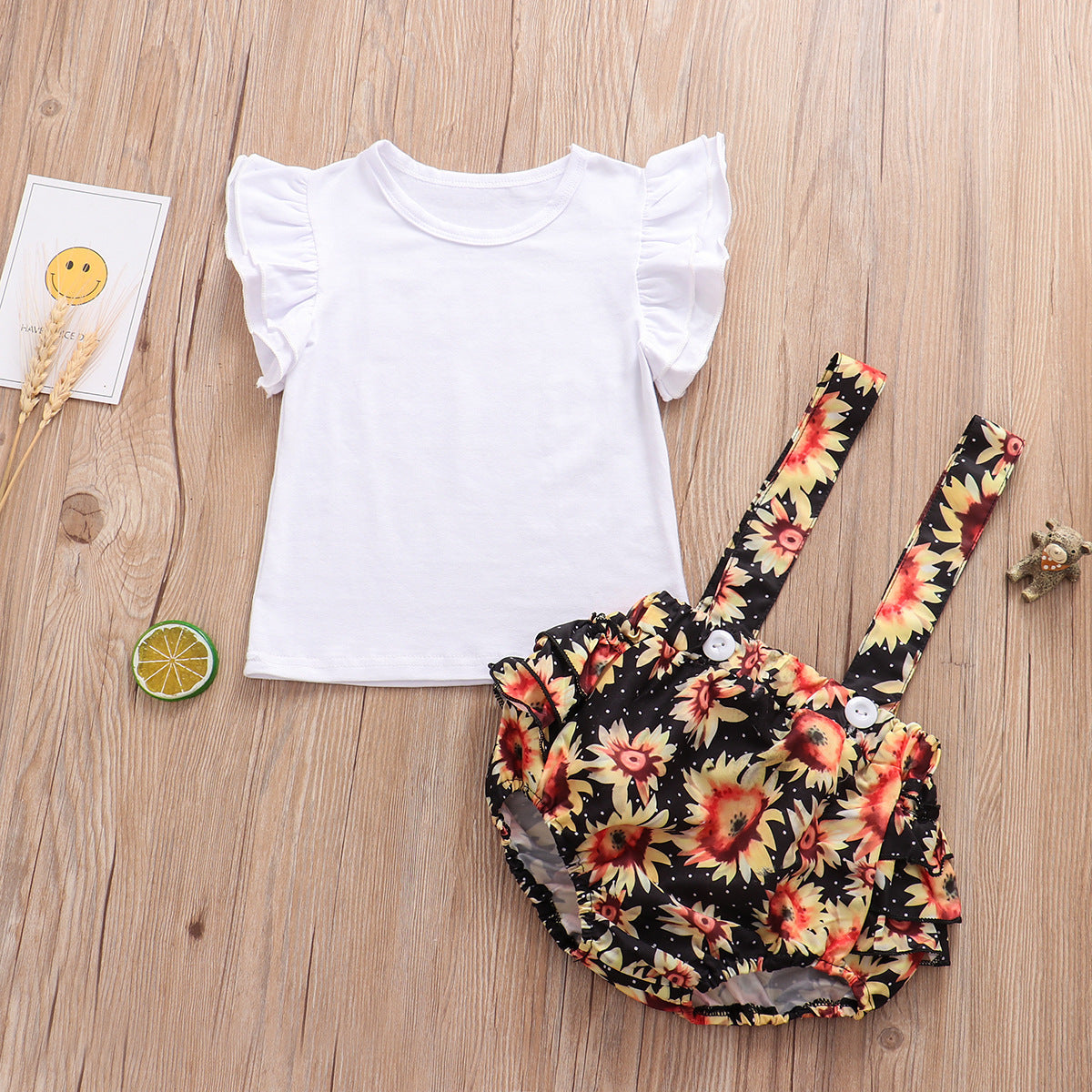 T-shirt Sunflower Suspender Shorts Girls Suit