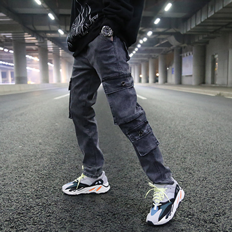 Multi-pocket straight jeans